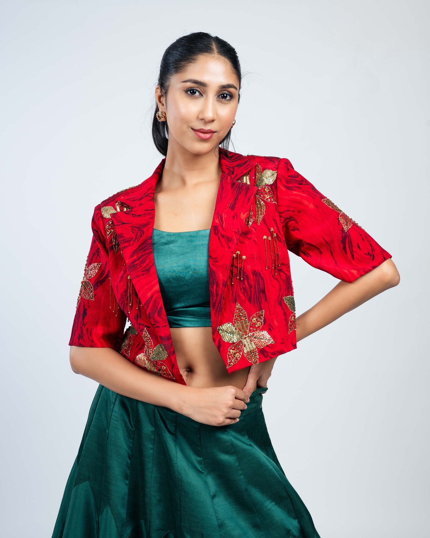 Monotone skirt set with jacket green red