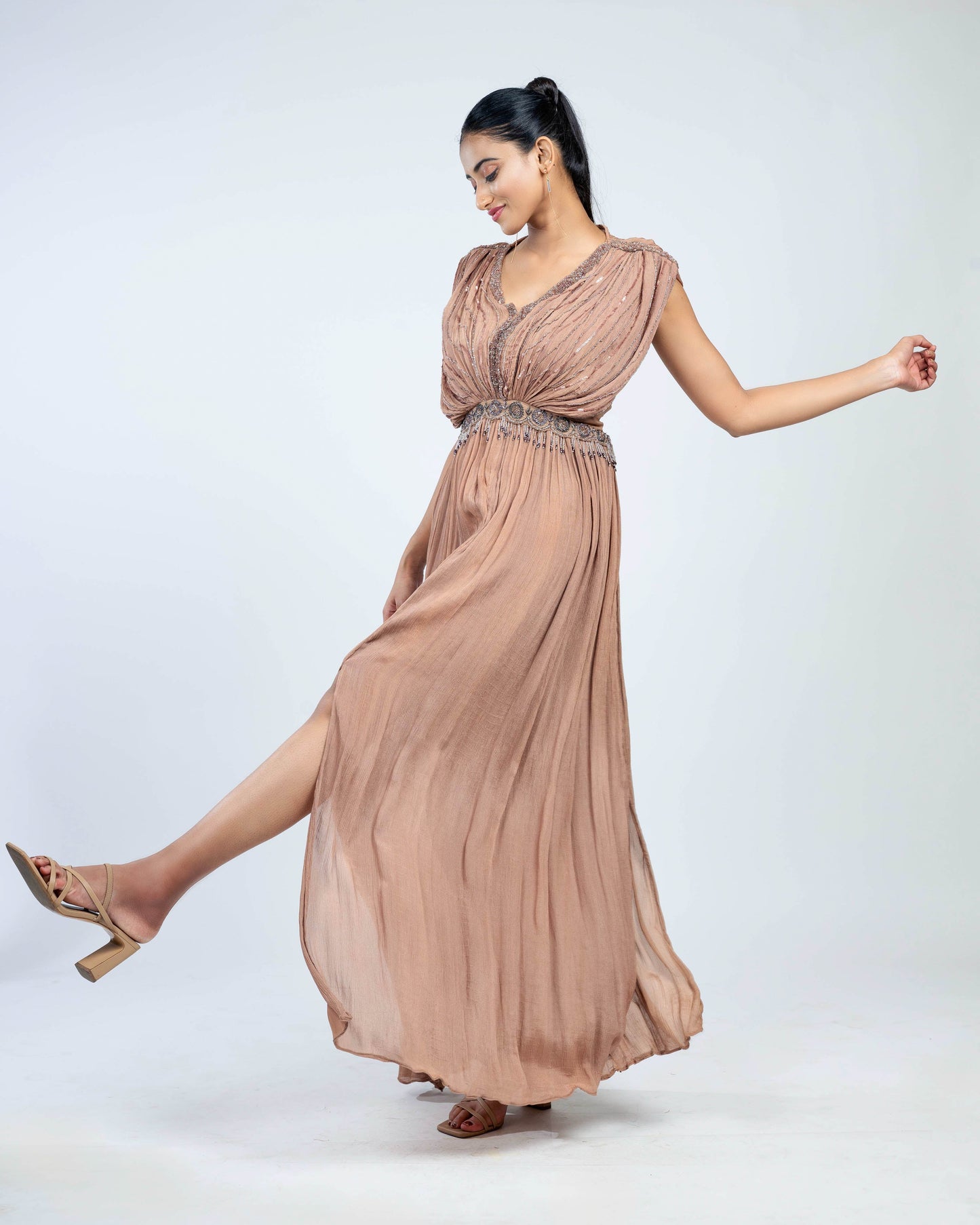 Pure textured-crepe pleated long dress mauve taupe``