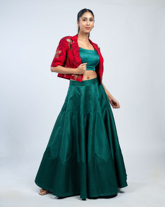 Monotone skirt set with jacket green red