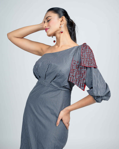 One shoulder sheath dress with bow
